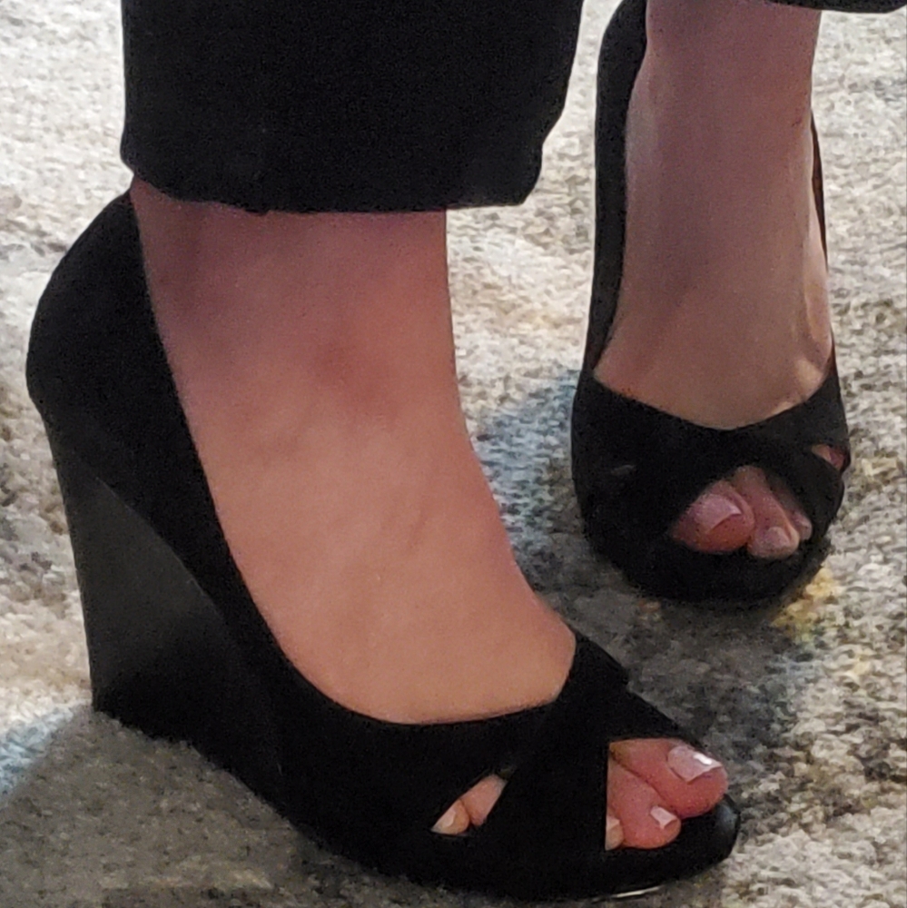 2for30✨ Black Seude and Lacquer, open toe Wedge Heel.